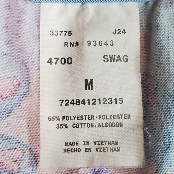 Scrub H.Q. Butterfly V-neck Print Scrub Top Size M - Picture 11 of 11